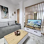 Апартаменты Acvi Lux - Center By Seafront *