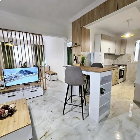 Апартаменты Acvi Lux - Center By Seafront